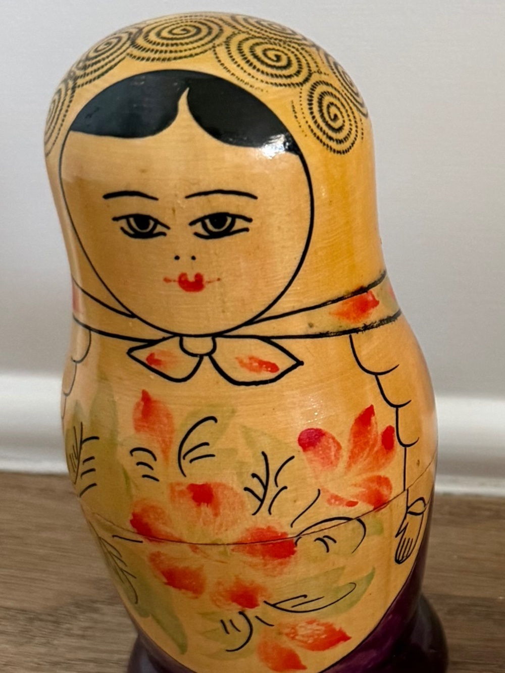 Russian Babushka Dolls (set of 5) - Picture 2 of 2